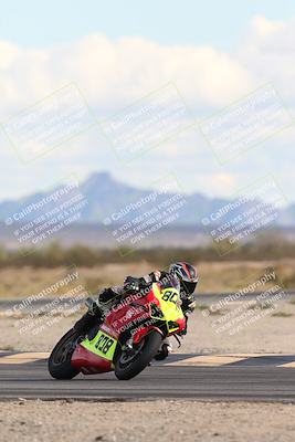 media/Nov-16-2025-Race Pace (Sun) [[8c5fa54630]]/Non Verified Riders (1st 20 Minutes)/5-Turn 15 (110pm)/